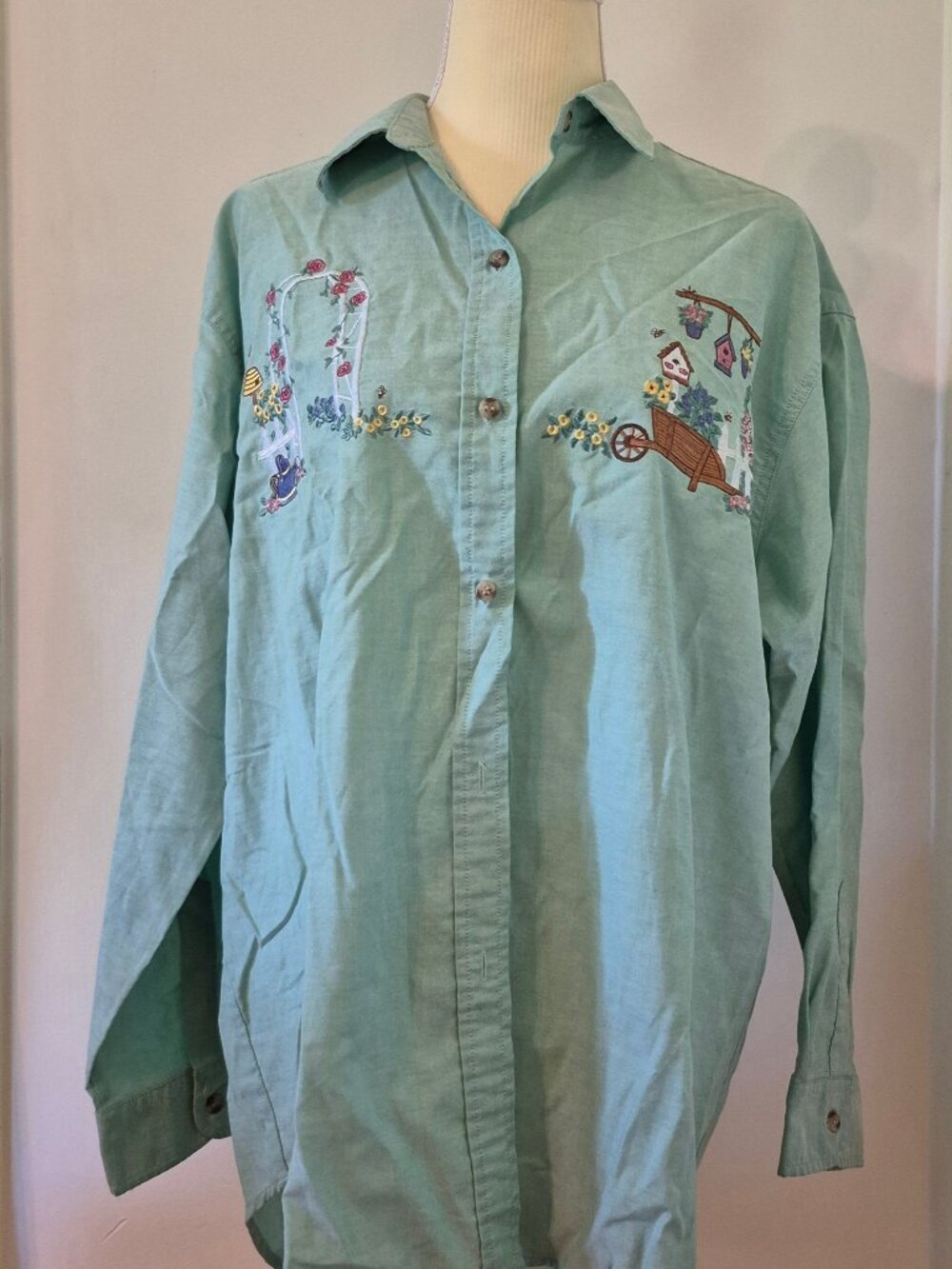 Vintage 90s‎ Women's L/XL Embroidered Gardening Button Down Shirt Cottagecore